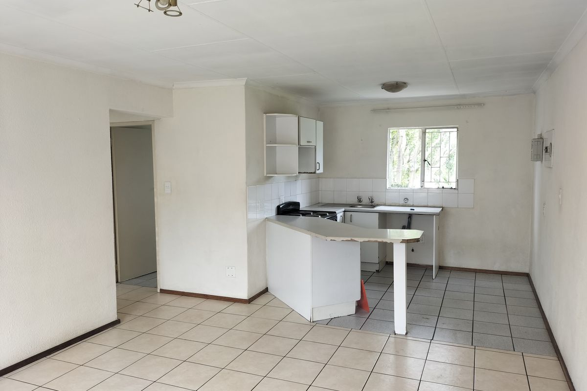 Quant Home For an Individual or Small Family In Great Location - Photo 2