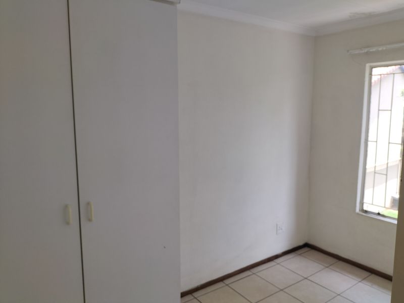 Quant Home For an Individual or Small Family In Great Location - Photo 8