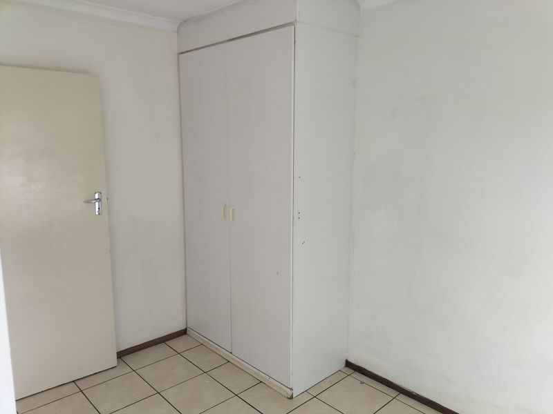 Quant Home For an Individual or Small Family In Great Location - Photo 9