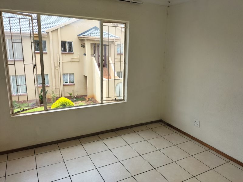 Quant Home For an Individual or Small Family In Great Location - Photo 6