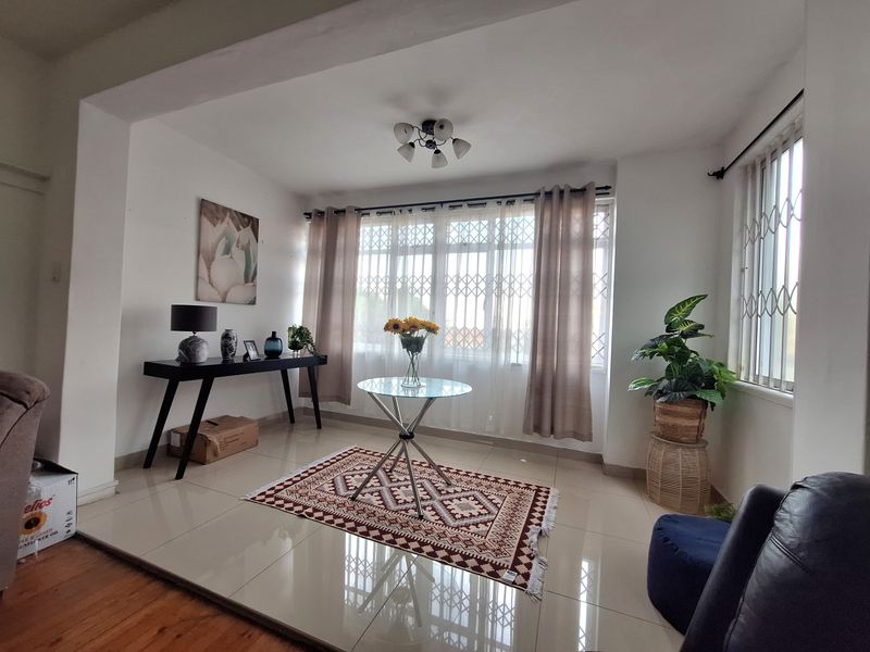 Ground Floor - Photo 4