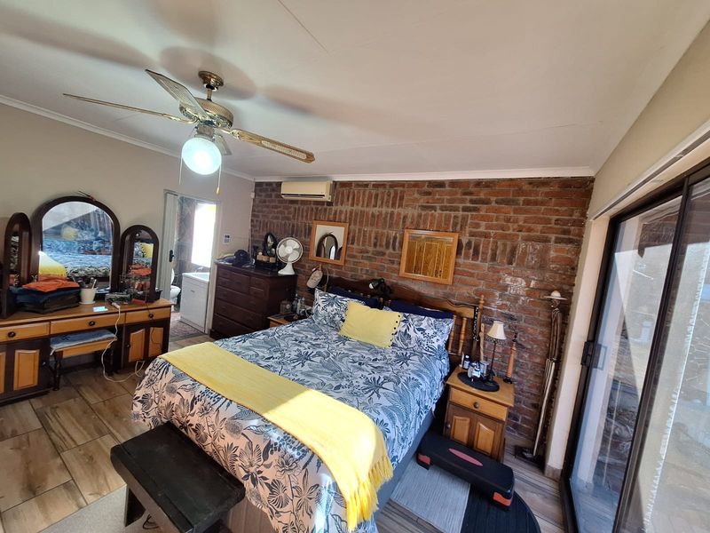 Spacious Family Home with Exceptional Entertainment Areas – For Sale - Photo 6