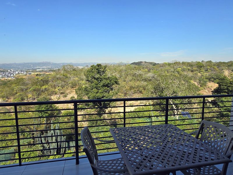 Nature & Privacy: 5 Bedrooms, 5 Ensuites, balconies overlooking the Crocodile River in Elawini - Photo 3