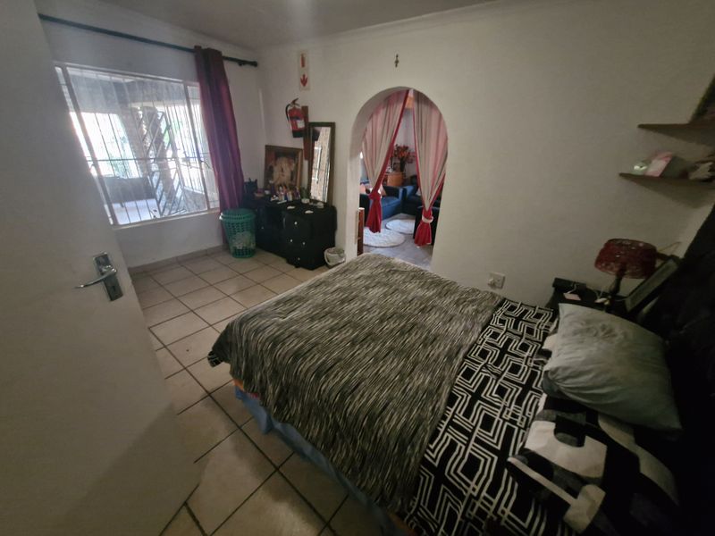 Spacious Family Home with Practical Living Spaces and Endless Potential - Photo 4