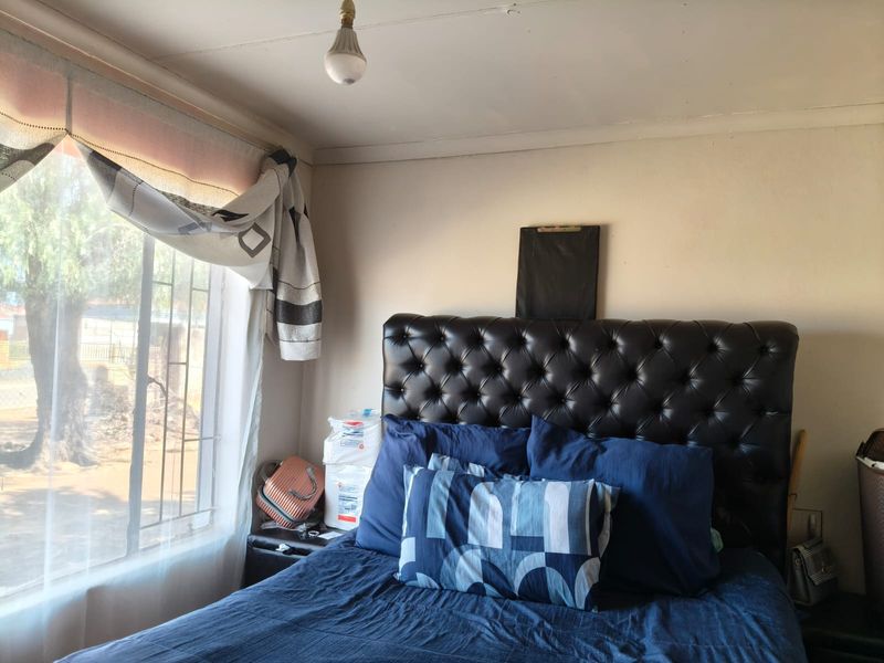 Charming 2-bedroom house for sale in Mogwase, perfect for families or investors—don’t miss out! - Photo 8