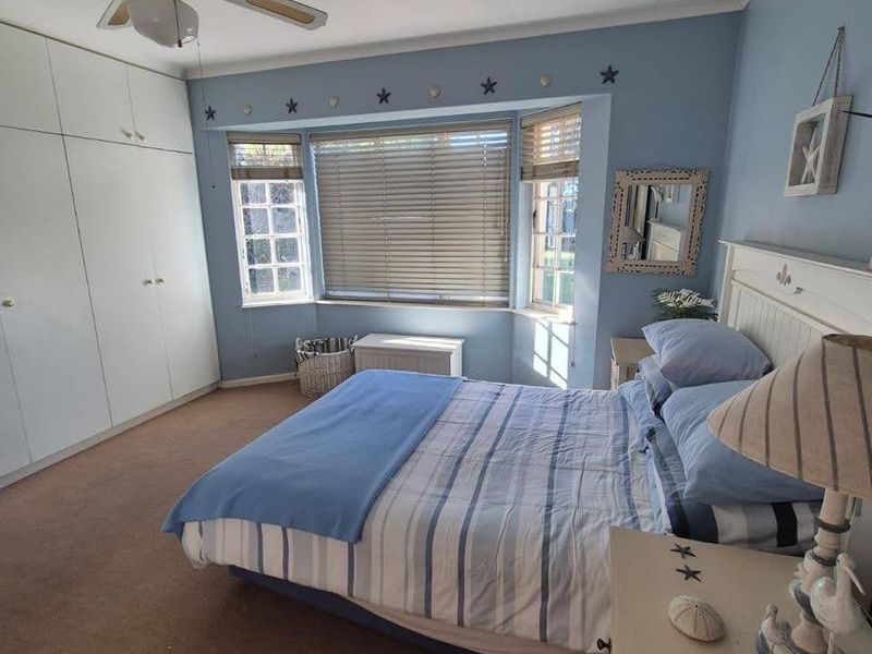 Quaint and  Secure Home in Hilton Garens - Photo 3