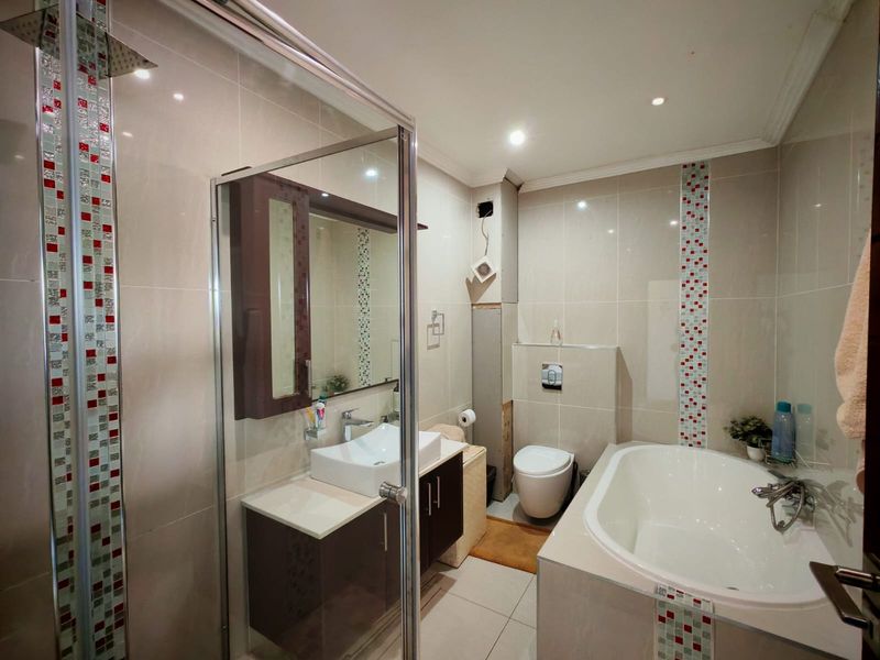 Stylish Modern Ocean View Apartment in Herrwood Park, Umhlanga Rocks - Photo 4