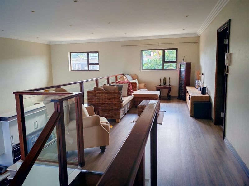 Stylish Modern Ocean View Apartment in Herrwood Park, Umhlanga Rocks - Photo 9