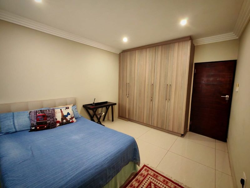 Stylish Modern Ocean View Apartment in Herrwood Park, Umhlanga Rocks - Photo 7