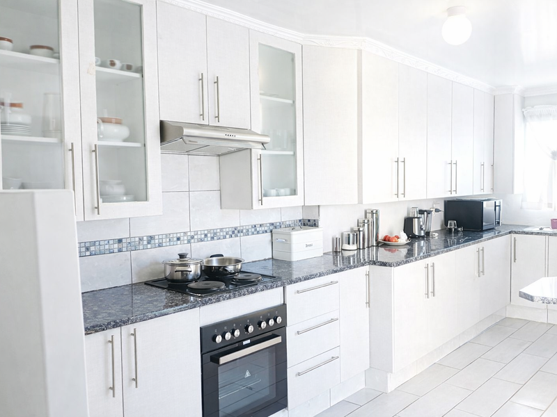 Charming 3-bedroom freestanding home in Haven Hills, East London - Photo 8