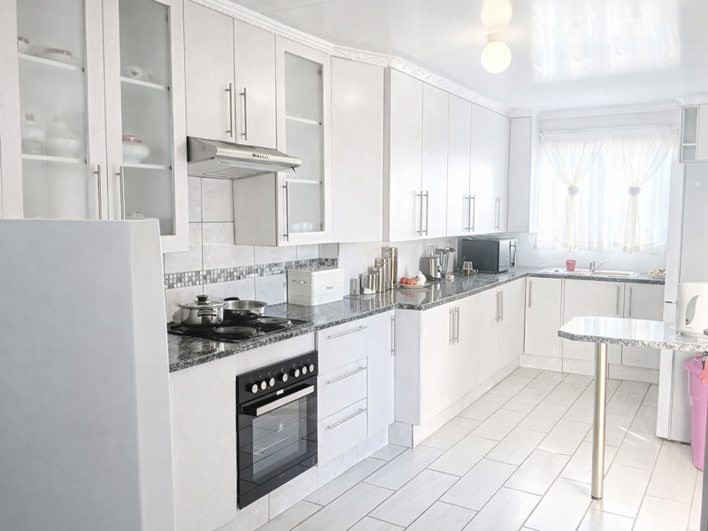 Charming 3-bedroom freestanding home in Haven Hills, East London - Photo 7