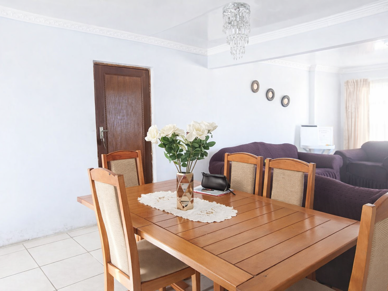 Charming 3-bedroom freestanding home in Haven Hills, East London - Photo 6