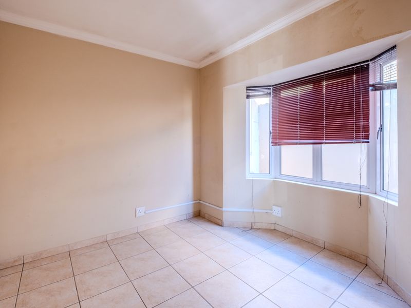 Spacious, secure living in Mount Edgecombe - Photo 8