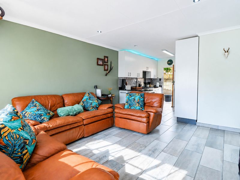 Modern 2‐Bed Townhouse — Perfect for First-Time Buyers, Investors or Small Families - Photo 10