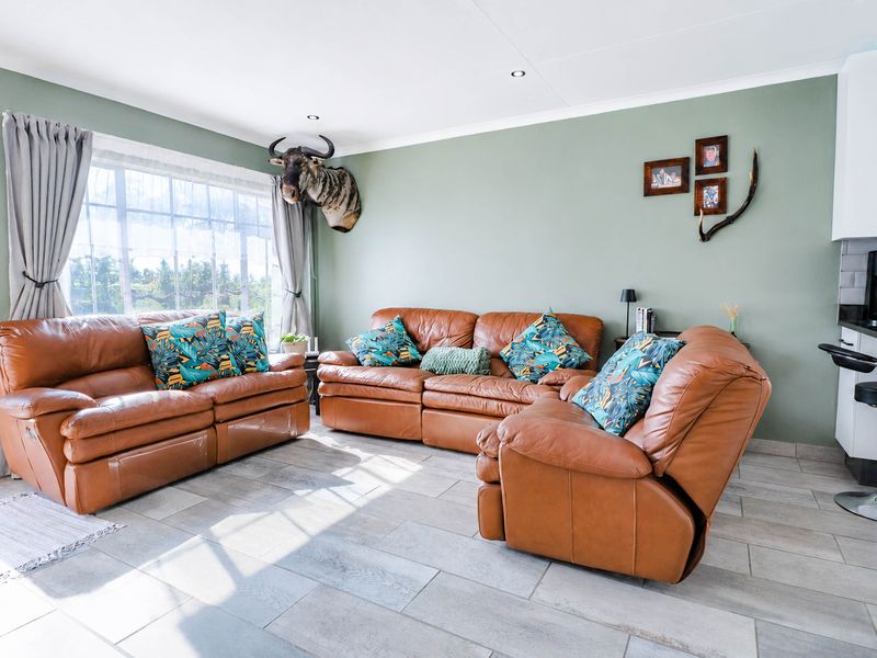 Modern 2‐Bed Townhouse — Perfect for First-Time Buyers, Investors or Small Families - Photo 9