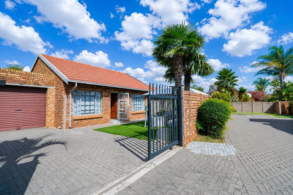 Modern 2‐Bed Townhouse — Perfect for First-Time Buyers, Investors or Small Families - Photo 3