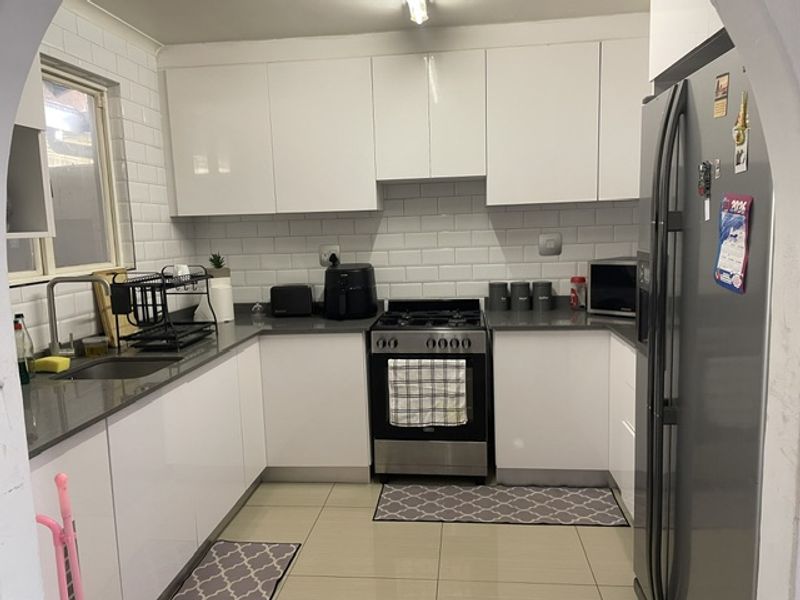 Compact 3 Bedroom Townhouse in herwood - Photo 10