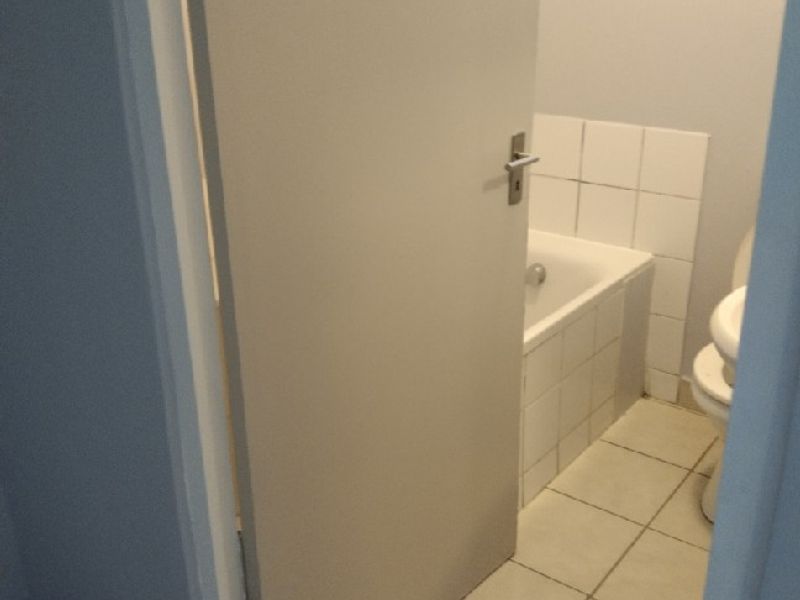 Apartment Rental Monthly In Cape Town - Photo 4