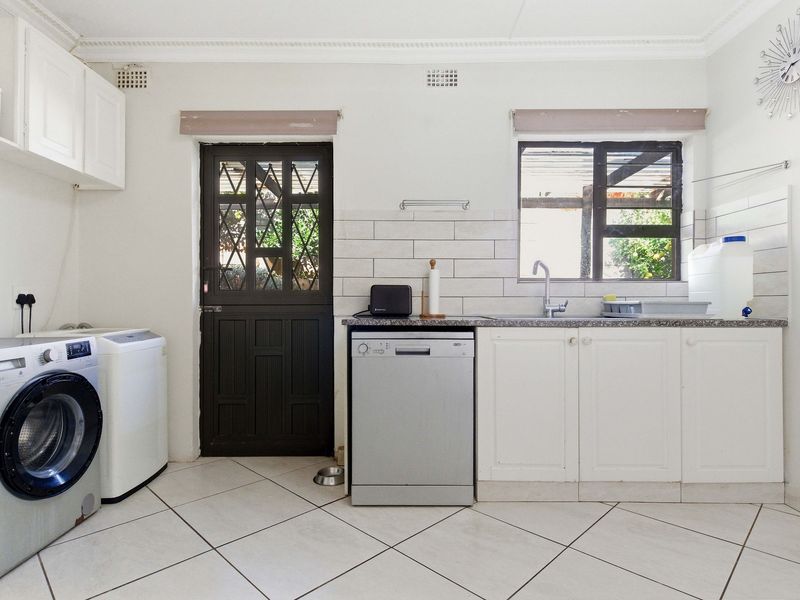 3 Bedroom Home for Sale in Widenham - Photo 9