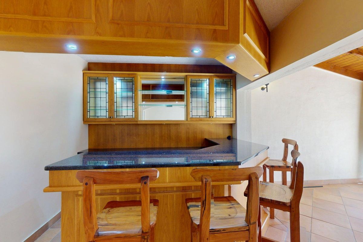 Spacious, Secure & Perfectly Positioned in the Heart of Walmer! - Photo 5