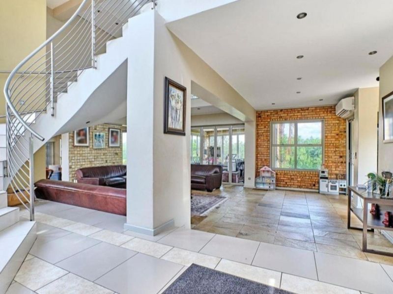 Freehold For Sale In Midrand - Photo 3
