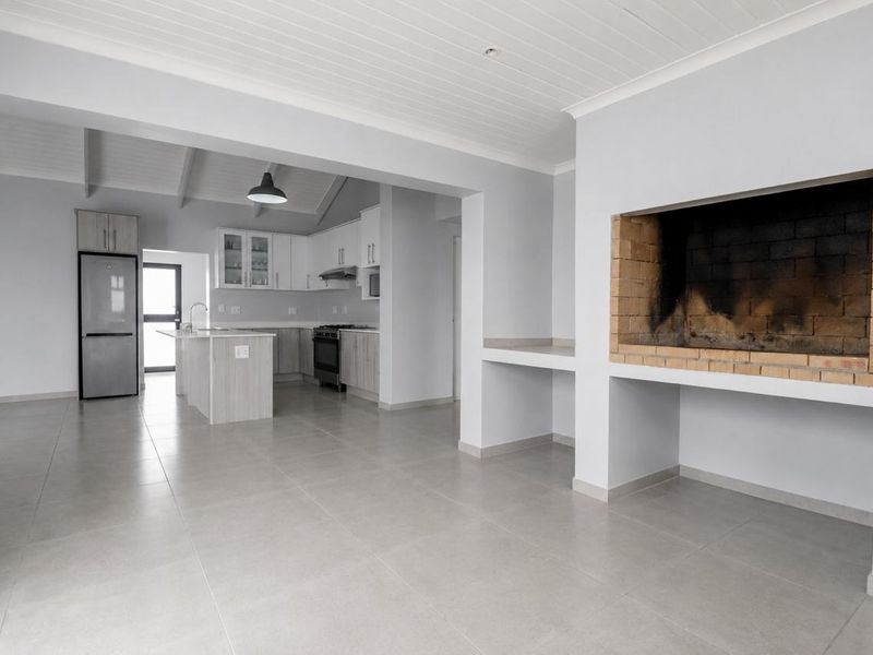 Beautifull 3 bedroom house in security estate - Photo 7