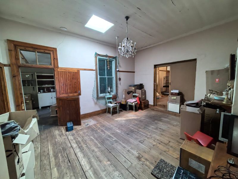 Home with Business Rights - Ideal Commercial opportunity - Photo 7