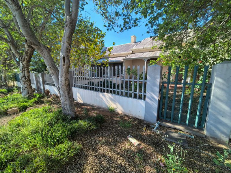Home with Business Rights - Ideal Commercial opportunity - Photo 3