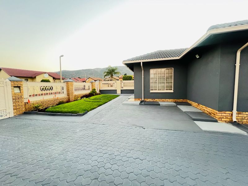You’ll Want To Live Here! - Photo 4