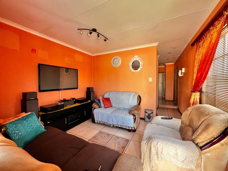 You’ll Want To Live Here! - Photo 10