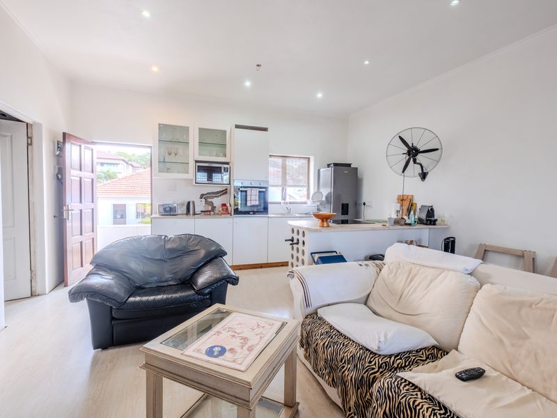 Spacious Family Home with Two Self Contained Cottages and Income Potential - Photo 4