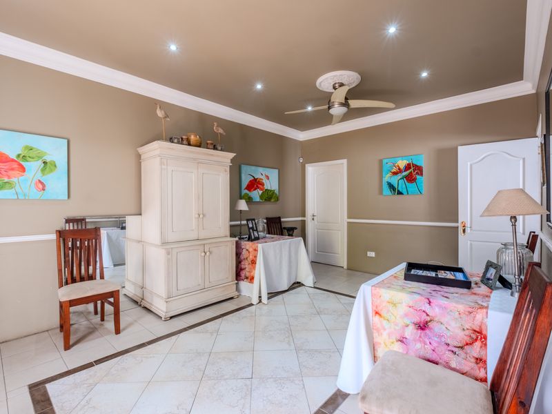 Spacious Family Home with Two Self Contained Cottages and Income Potential - Photo 8