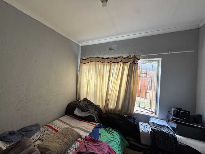 Charming 3-Bedroom Home in Elti Villas, Louis Trichardt - Photo 6