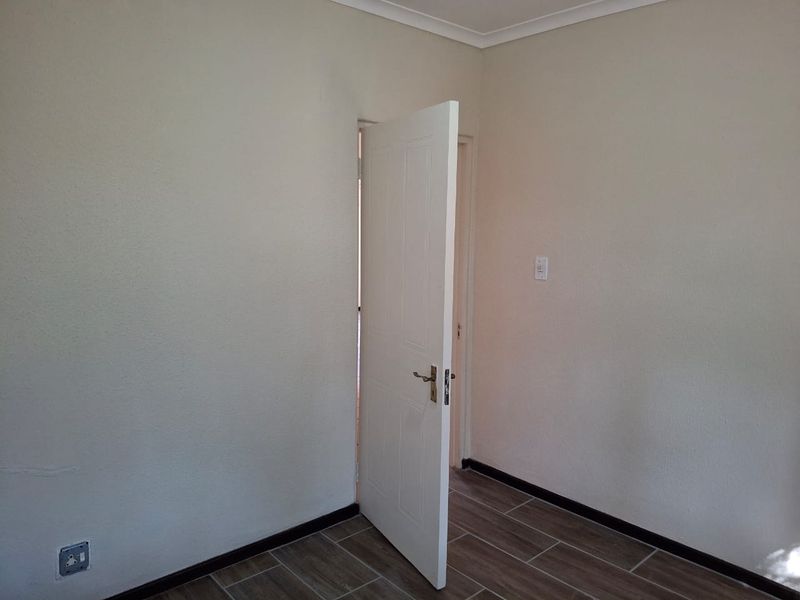 Townhouse Rental Monthly In Gqeberha - Photo 9