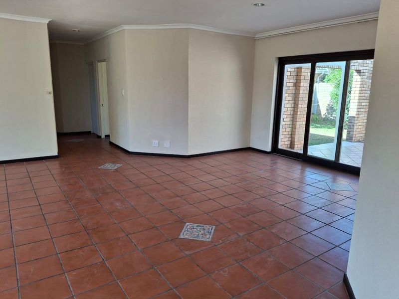 Townhouse Rental Monthly In Gqeberha - Photo 5