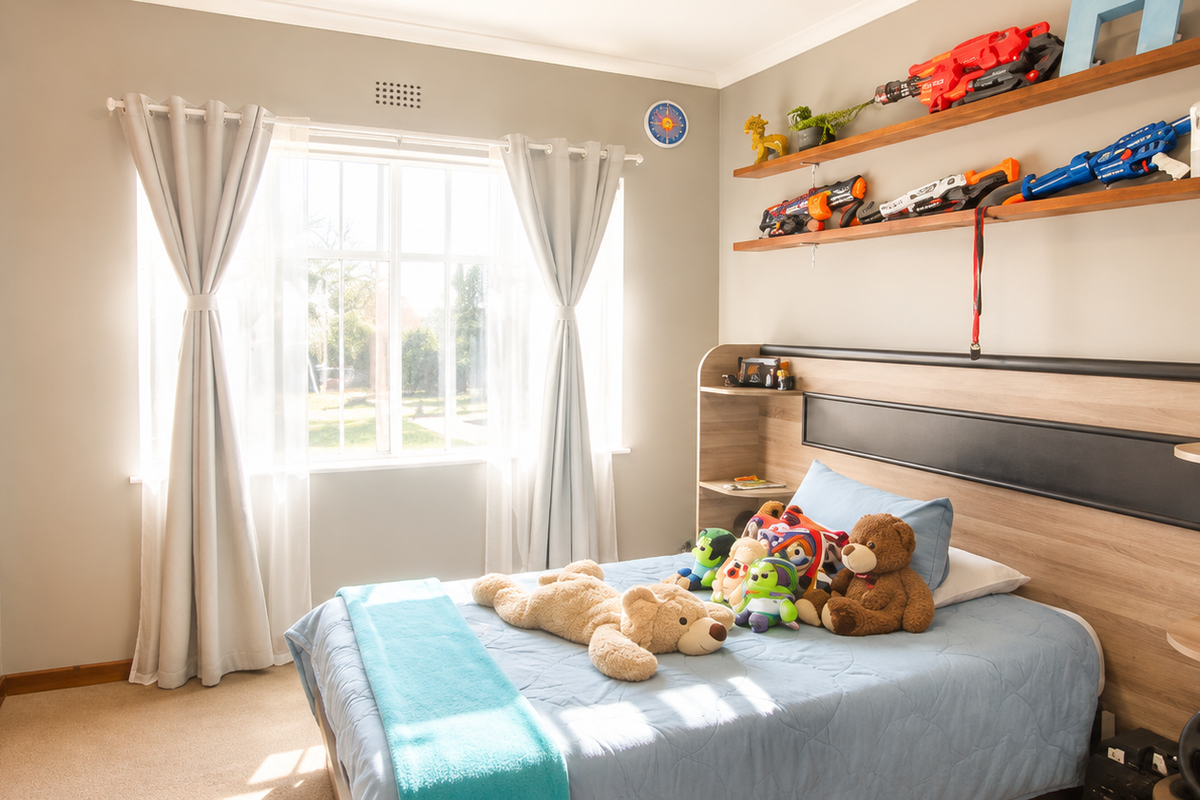 Beautiful Family Home - Photo 5