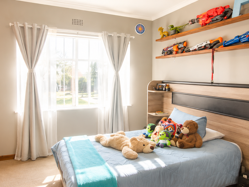 Beautiful Family Home - Photo 5