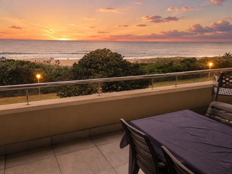 Prime Amanzimtoti Beachfront Luxury Apartments – Exceptional Ocean View - Photo 4