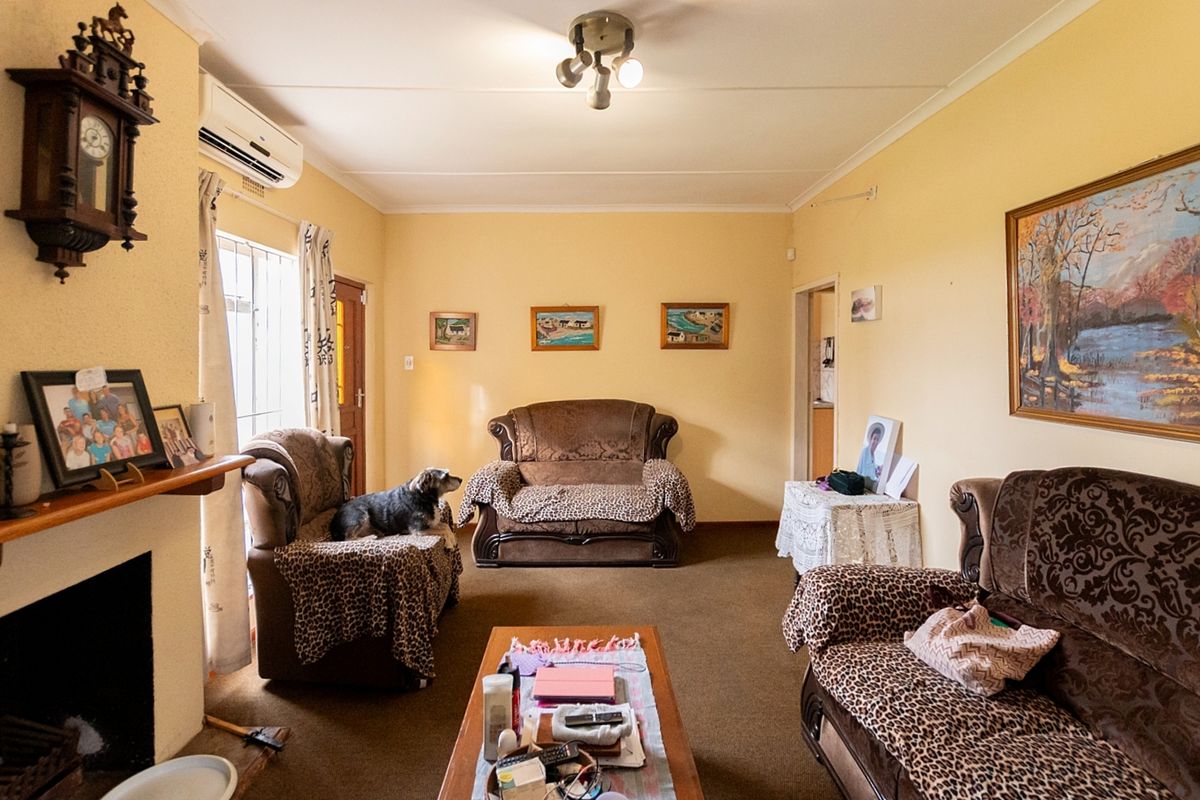 Spacious Family Home with Income-Generating Flatlet and Endless Potential - Photo 4