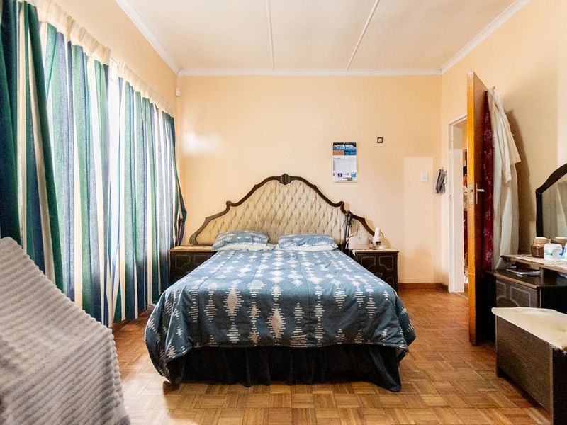 Spacious Family Home with Income-Generating Flatlet and Endless Potential - Photo 10