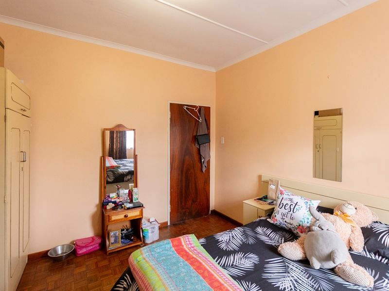 Spacious Family Home with Income-Generating Flatlet and Endless Potential - Photo 7