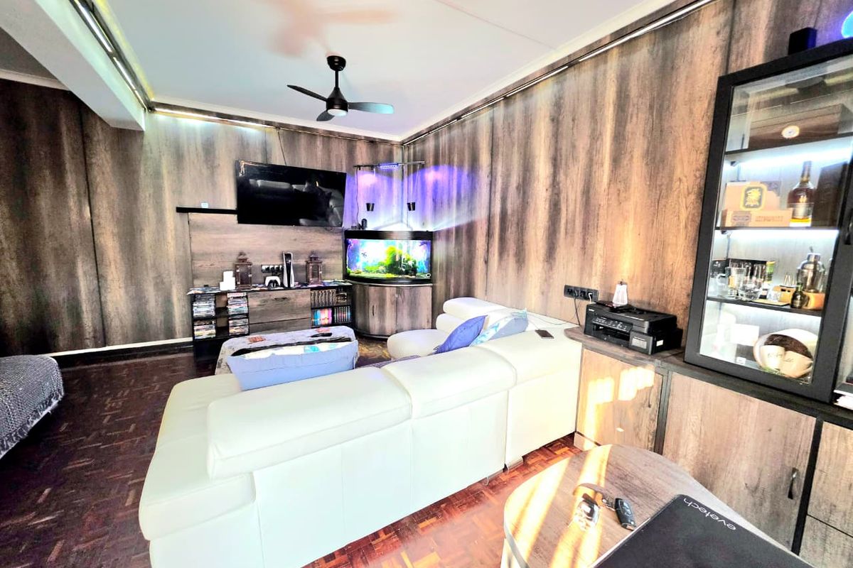 Modern 3-Bedroom Duplex – Move-In Ready! - Photo 4