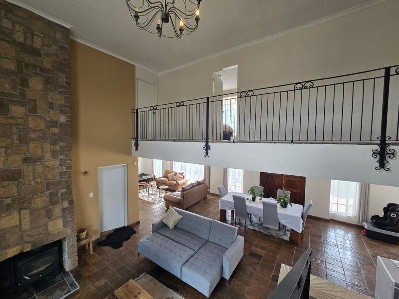 WOW - What a GEM !!! MODERN ESTATE LIVING WITH SPACE, PRIVACY & SELF-SUFFICIENCY!!! - Photo 7