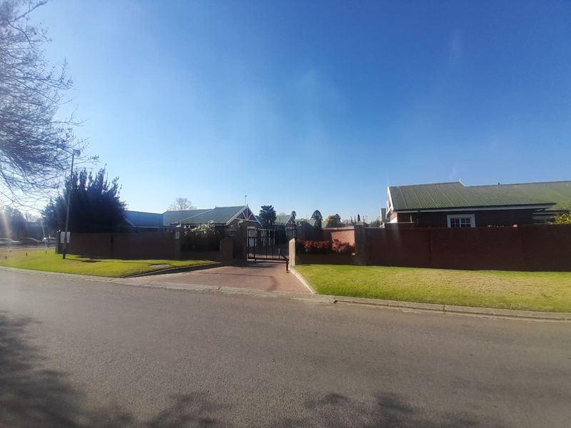 Prestigious Stand For Sale - Photo 6