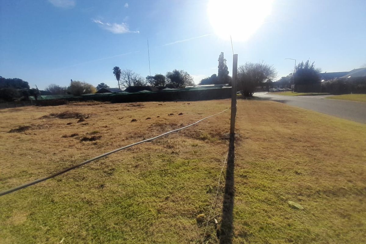 Prestigious Stand For Sale - Photo 2