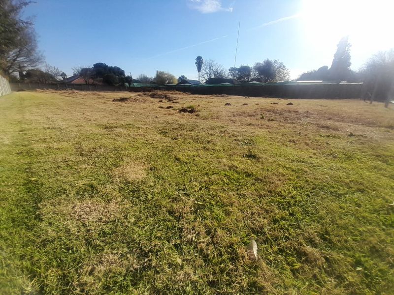 Prestigious Stand For Sale - Photo 3