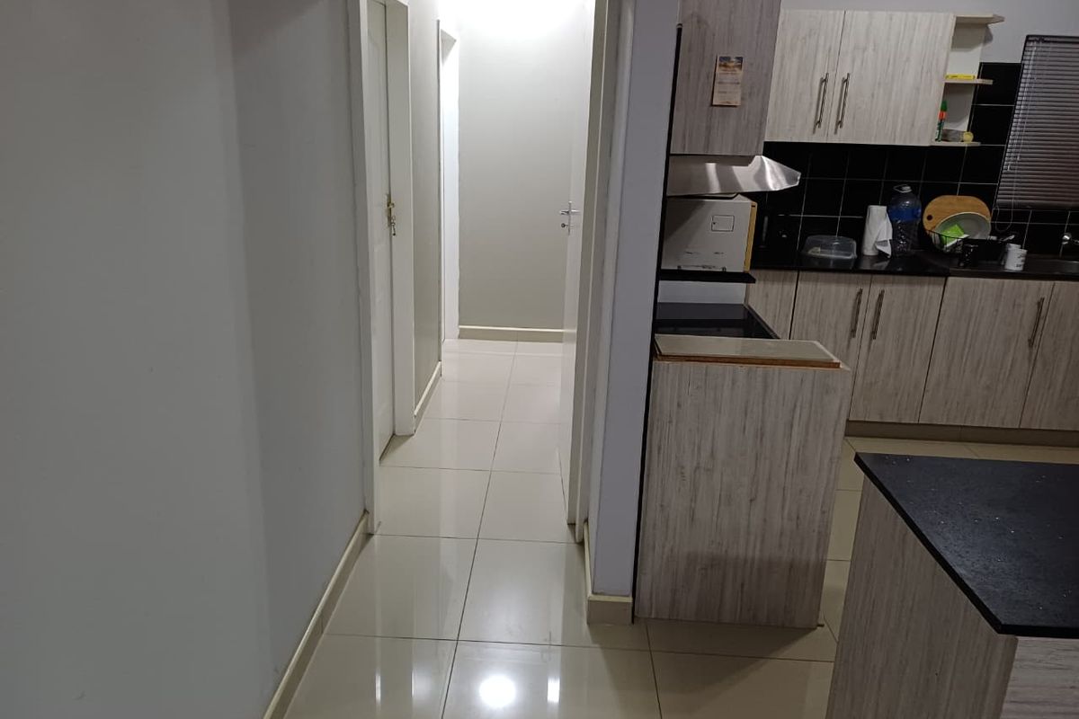 2-Bedroom Simplex in Empangeni Central - Photo 3
