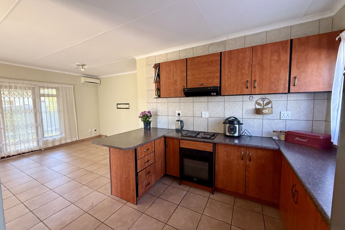 Spacious 3 Bedroom Rental Home in the Heart of Montana - Photo 5