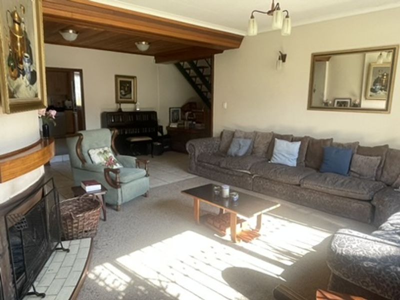 Corner Stand - Main House - Cottage - Granny Flat - Fruit Trees!!!! - Photo 5