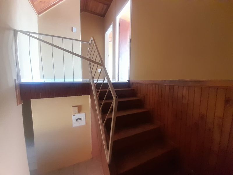 Semi face brick house for sale - Photo 5